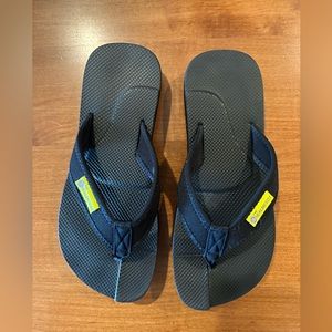 The Healing Sole flip flops for plantar fasciitis pain.  Women’s size 9.